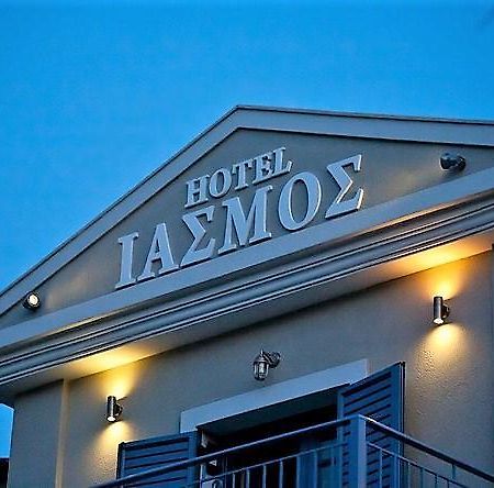 Boutique Hotel Iasmos Trizonia Luaran gambar