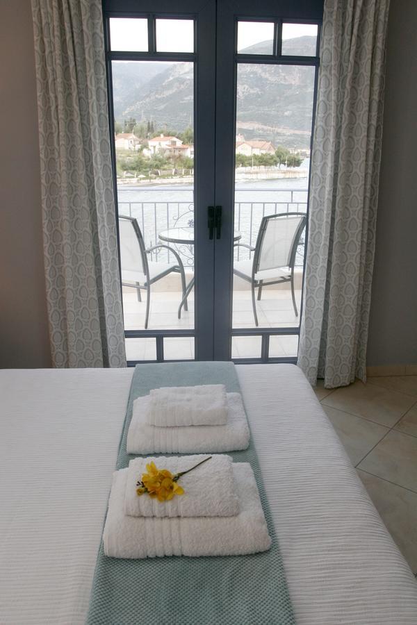 Boutique Hotel Iasmos Trizonia Luaran gambar