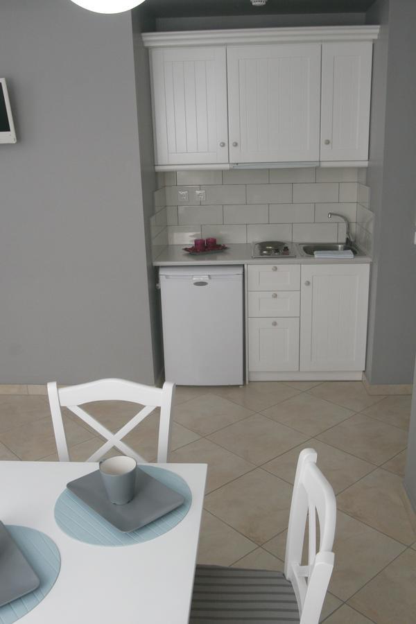 Boutique Hotel Iasmos Trizonia Luaran gambar