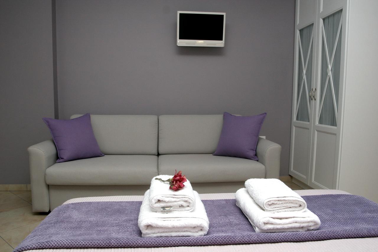 Boutique Hotel Iasmos Trizonia Luaran gambar