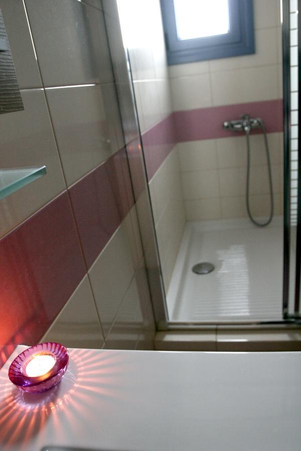 Boutique Hotel Iasmos Trizonia Luaran gambar