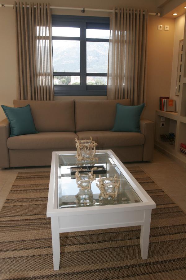 Boutique Hotel Iasmos Trizonia Luaran gambar
