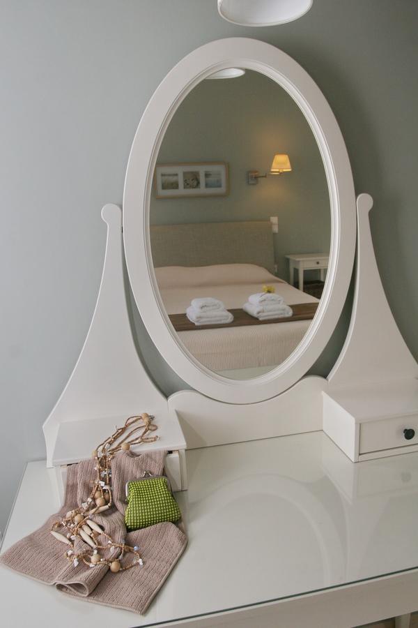 Boutique Hotel Iasmos Trizonia Luaran gambar
